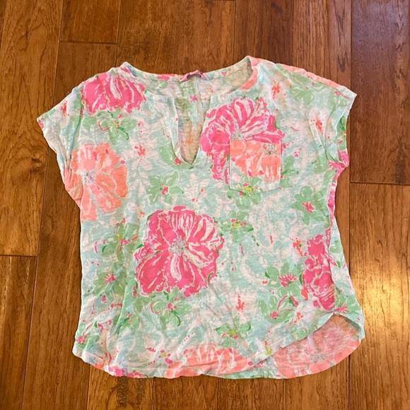 Lilly Pulitzer Pink and Blue Floral Short Sleeve Tee - Picture 2 of 2